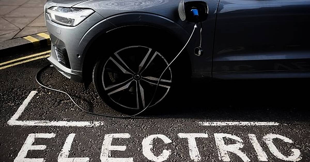 Volvo Abandons Plan To Sell Only Pure Electric Cars By 2030