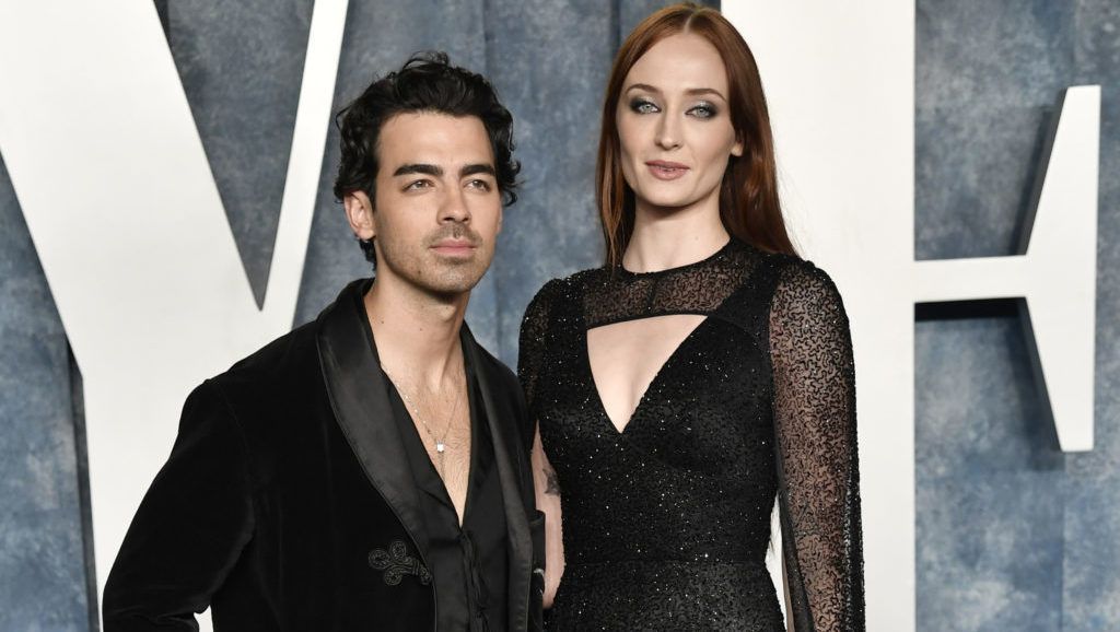 Joe Jonas and Sophie Turner are declared divorced