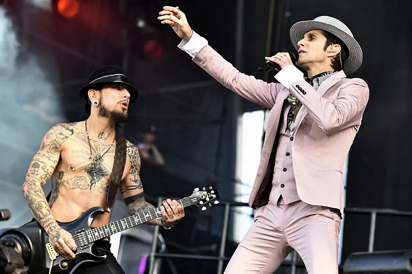 Jane’s Addiction Cancels Tour In Wake Of Onstage Fracas