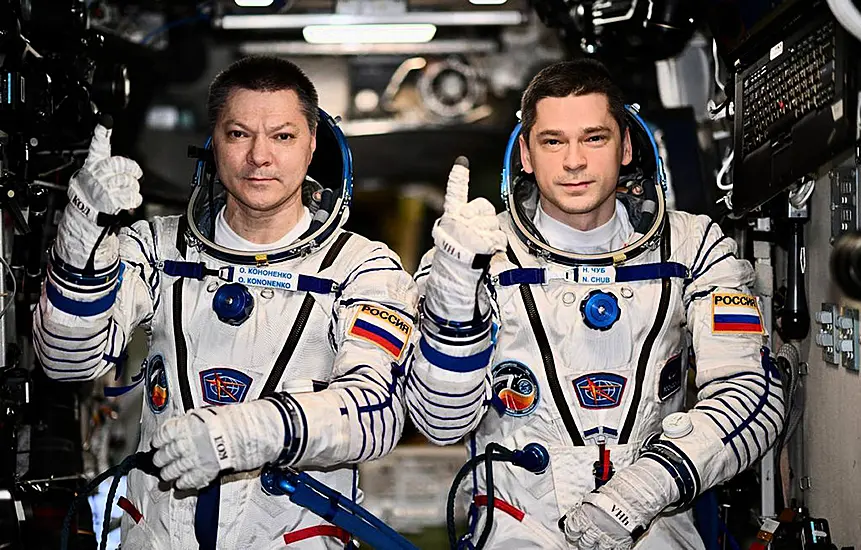 Capsule Carrying Record-Breaking Astronauts Returning To Earth