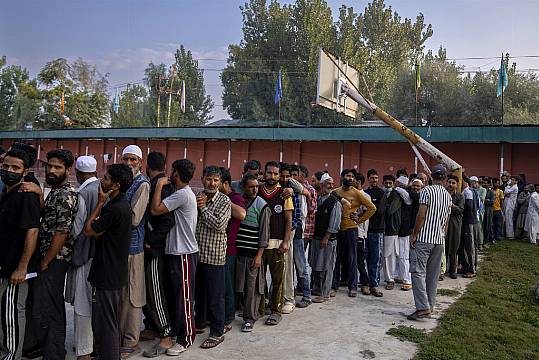 Residents In India-Controlled Kashmir Vote In Second Phase Of Polls