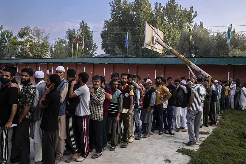 Residents In India-Controlled Kashmir Vote In Second Phase Of Polls