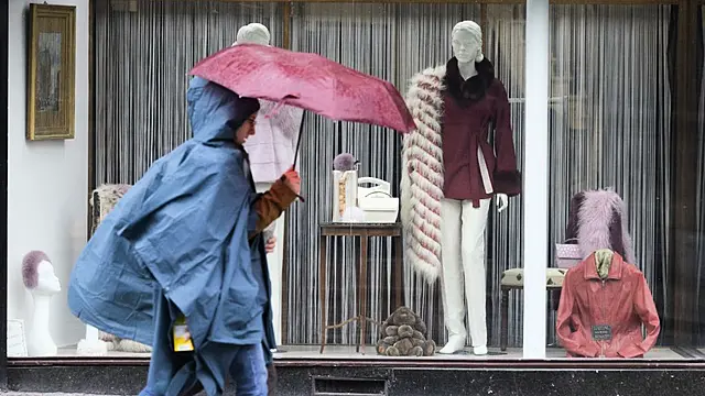 Yellow Rain Warning Issued For Five Counties