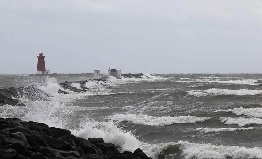 Yellow Rain Warning Issued For Seven Counties