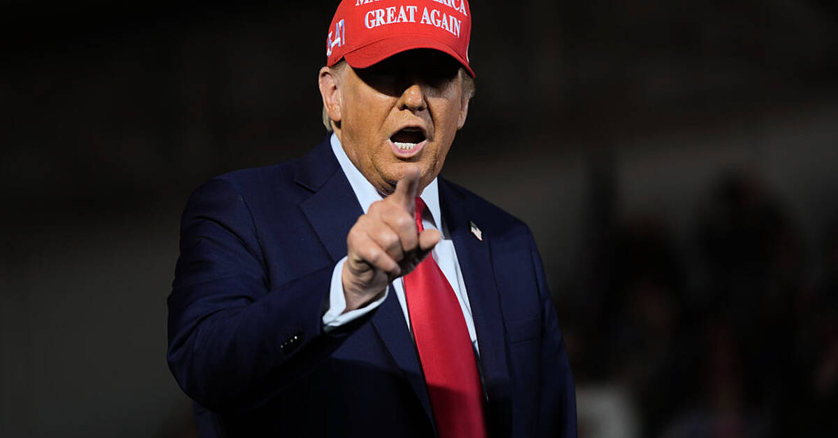 Trump suggests migrants who commit murder do so because ‘it’s in their genes’