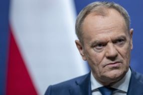 Poland’s Tusk Plans To Suspend Right To Asylum In Face Of Border Pressure