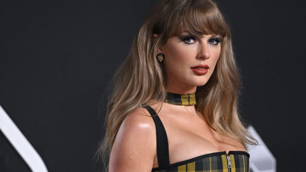 Downing Street Denies Starmer Taylor Swift Tickets Were ‘Thank You’ For Security