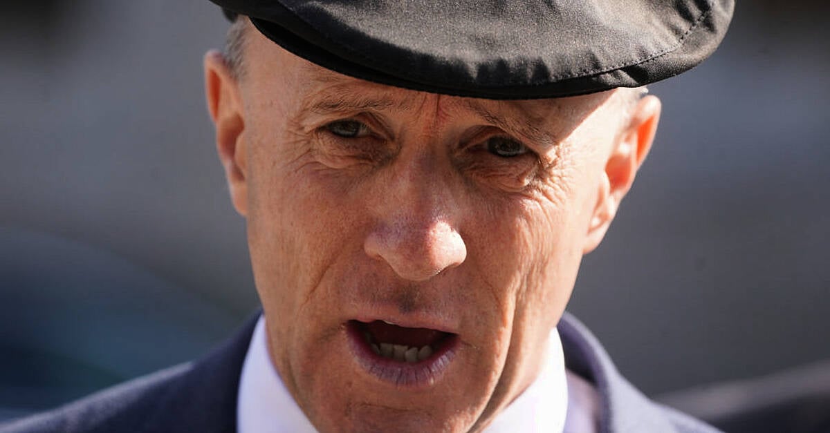Компанията Healy-Rae, свързана с бежанските настаняване записи на бронята след данъчни печалби 