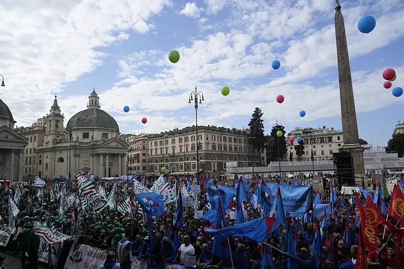 Italian Car Workers Go On National Strike For First Time For 20 Years