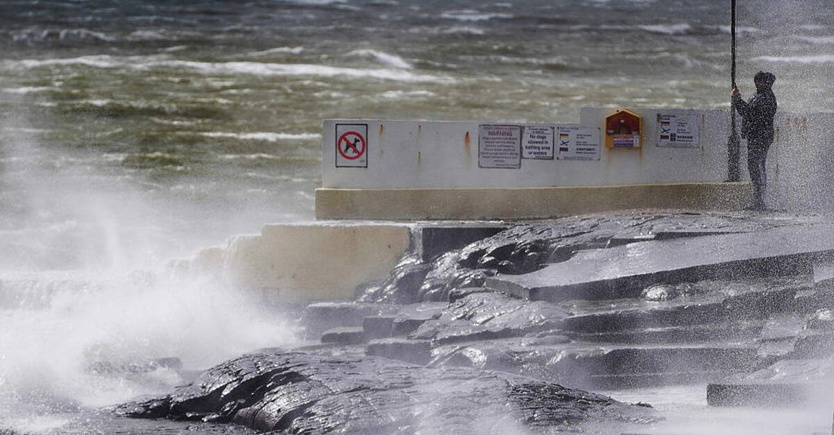 Storm Inelt Storm Bert to hit Ireland this weekend with strong winds and heavy rain ...