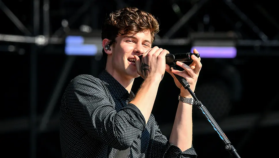 Shawn Mendes Paused Gig For ‘Heartbreaking’ Tribute To Liam Payne