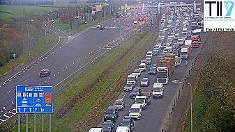 M1 Traffic: Drivers Face Long Delays After Lorry Overturns On Motorway