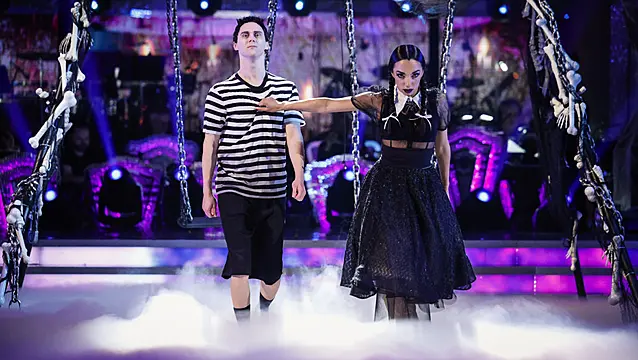 Sarah Hadland And Jamie Borthwick Top Strictly Scoreboard In Halloween Week