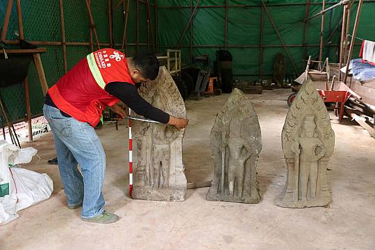 Cambodian Archaeologists Discover Centuries-Old Statues At Angkor Unesco Site