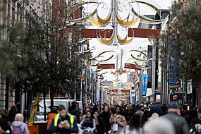 Cost-Of-Living Worries Spur Festive Bargain Hunting, Consumers Sceptical Over Sales - Survey