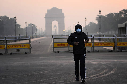 Smog Cloaks Delhi As Diwali Firecrackers Push Air Pollution To Hazardous Levels