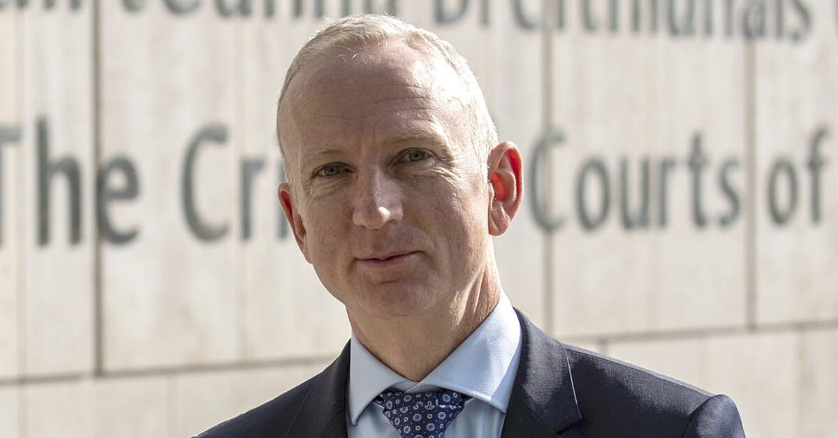 Jury in trial of solicitor accused of theft hears evidence of court records