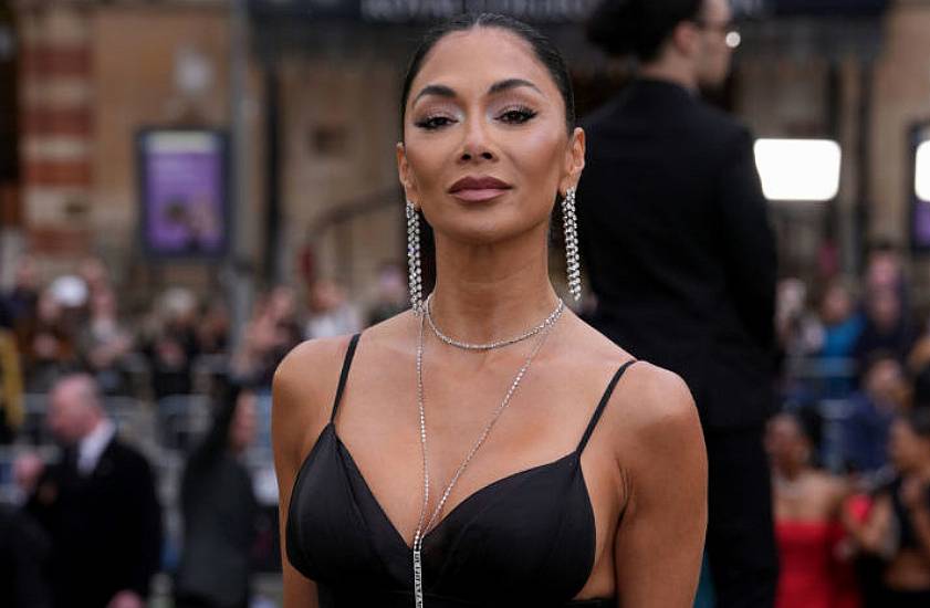 Nicole Scherzinger Sorry After Engaging With Russell Brand Post On Us Election