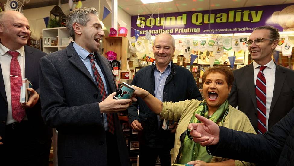 Simon Harris And Mary Lou Mcdonald Sent In A Spin By Jiving Shopkeeper