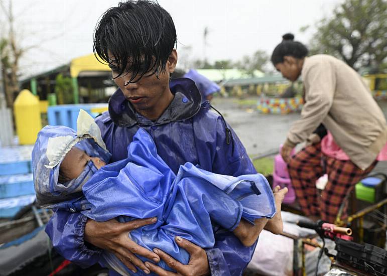 Un Makes Plea For Help After Typhoon Slams Into Philippines