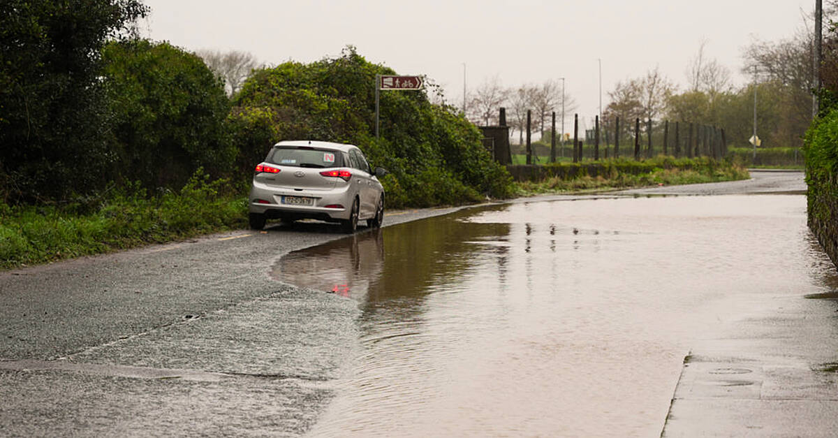 MET Éireann Issues Statust-Orange Rain предупреждение поради риск от наводнение 