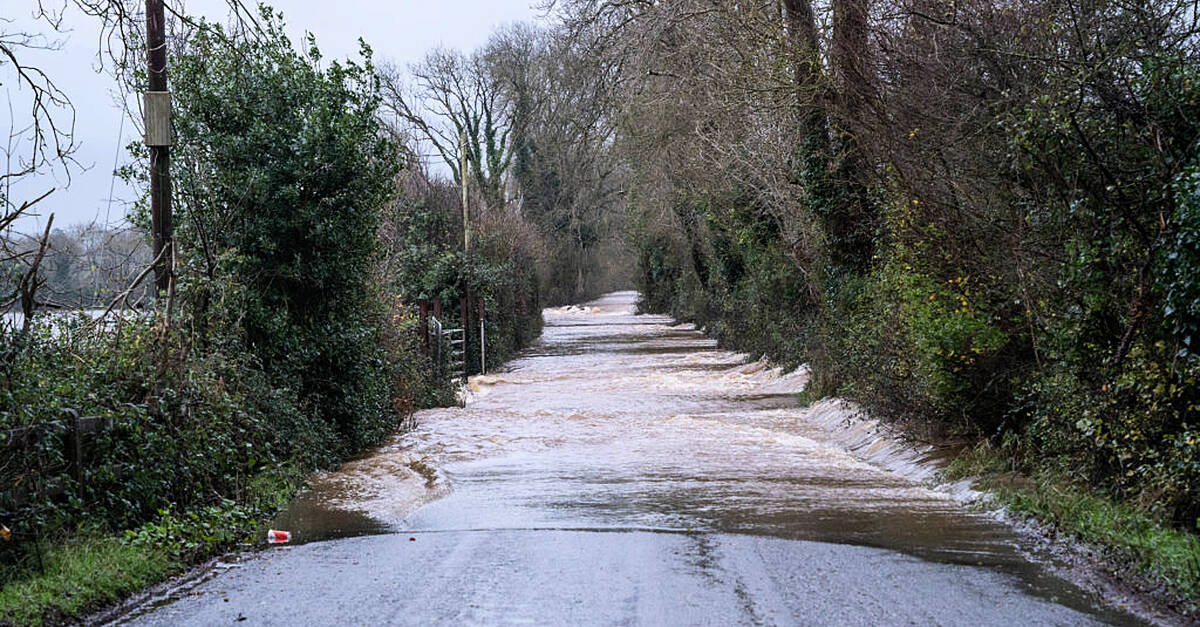 Storm Bert: Yellow Wind Warnings for Multiple Counties Amid Strong Gales