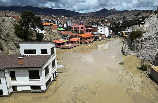 Girl Missing As Heavy Rains In Bolivia Cause Landslide In Capital La Paz