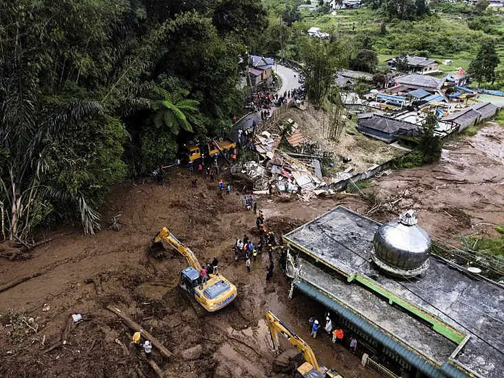 Rescuers Recover 20 Bodies From Flash Floods And Landslides On Sumatra