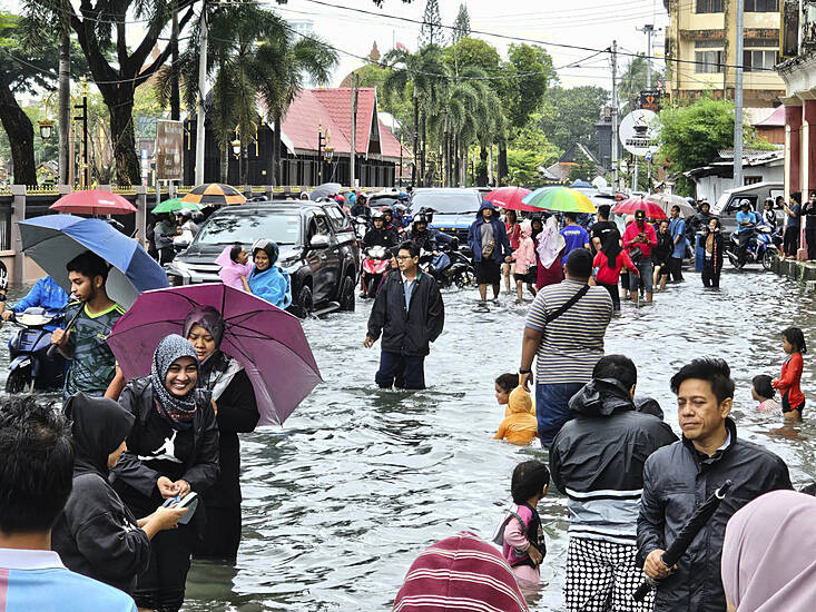 Three Dead And More Than 90,000 Displaced Amid Flooding In Malaysia