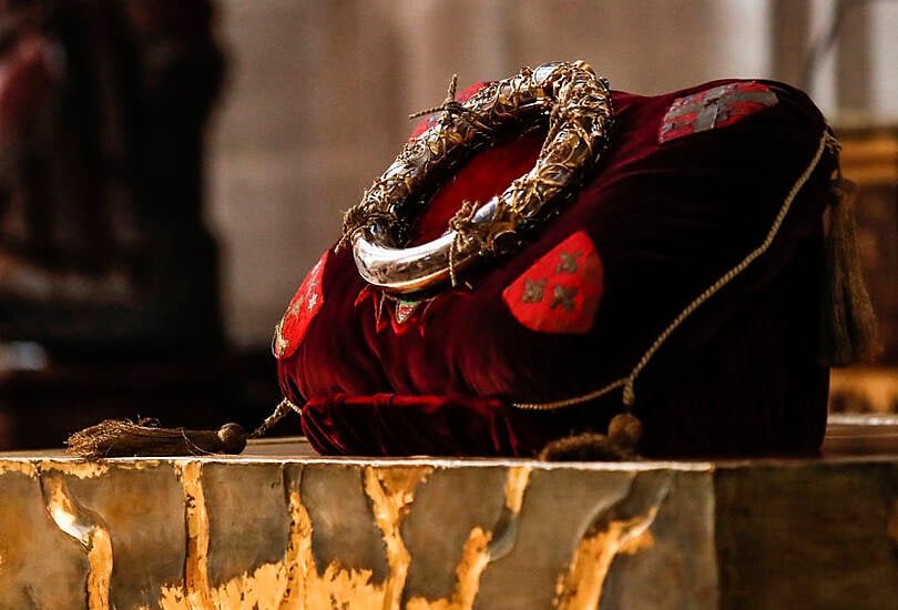 Holy Relic The Crown Of Thorns To Return To Notre Dame Cathedral