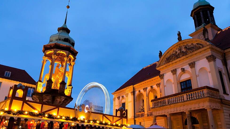 Car Drives Into People At German Christmas Market