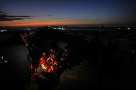 Displaced Palestinians Enduring Winter With Little Protection From Cold