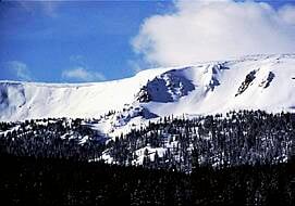 174 Skiers And Snowboarders Rescued After Ski Lift In Colorado Cracks