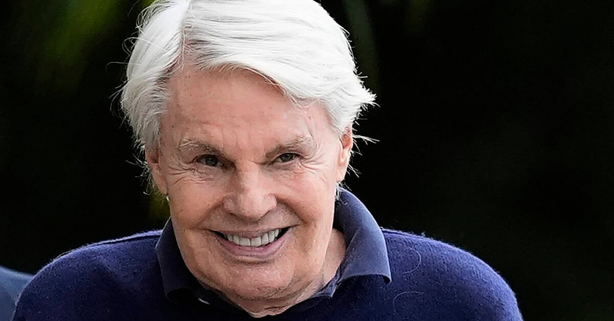 Ex-Abercrombie CEO’s Dementia ‘May Leave Him Incompetent to Face Sex Charges’