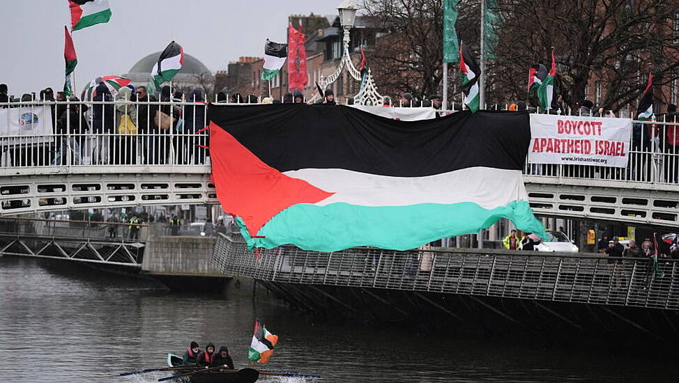 Hundreds Take Part In Dublin Vigil To Show Support For Palestinian Journalists