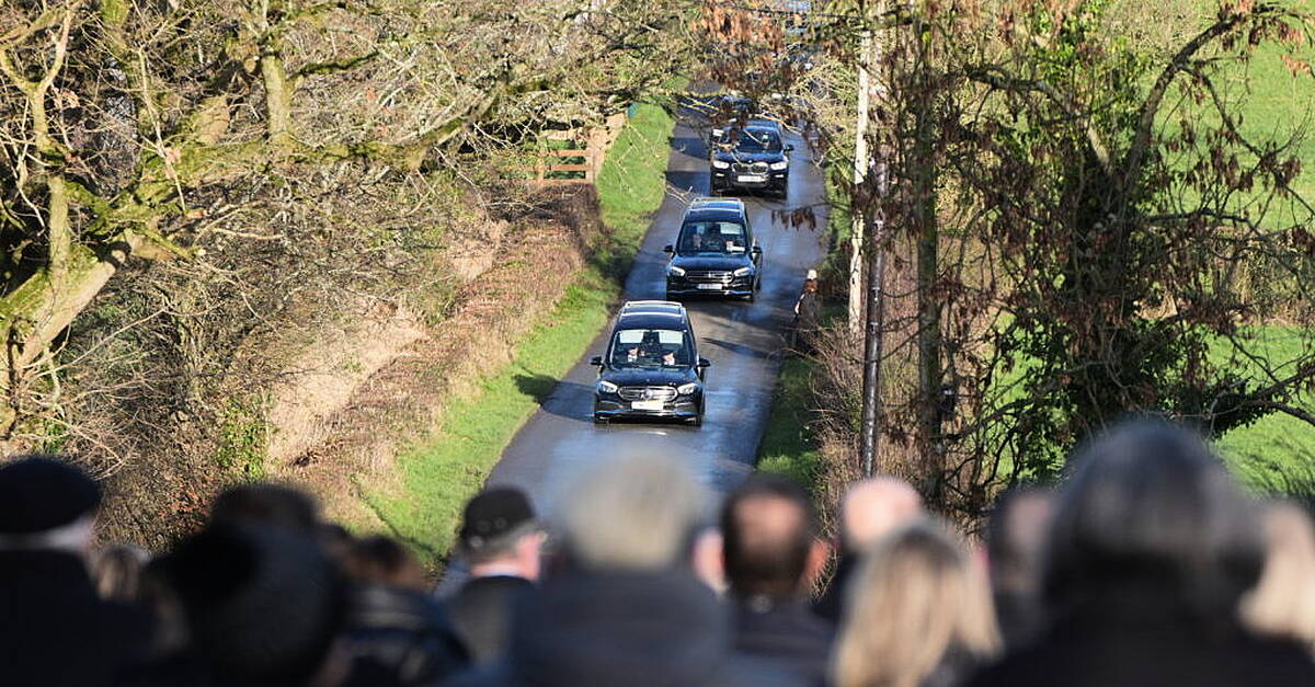 Father and Son Killed in Armagh Crash Mourned by Community