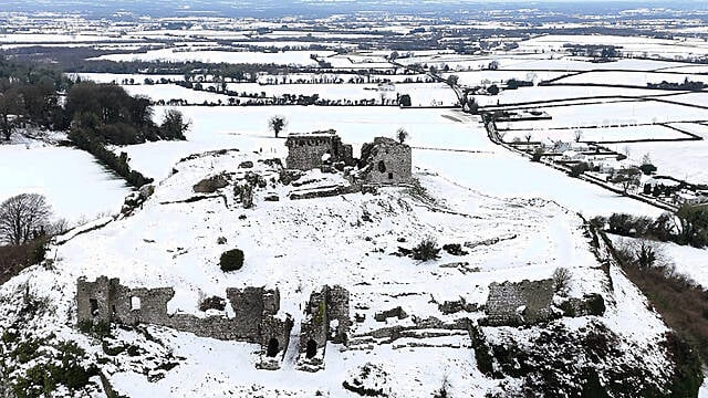 People Warned Of ‘Invisible Hazards’ Amid Orange-Level Low Temperature Alerts