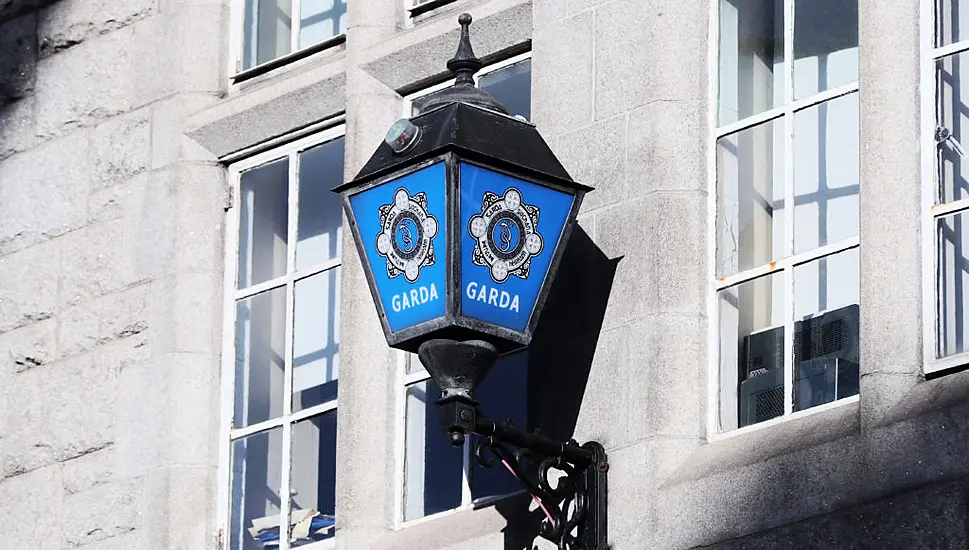 Man (30S) Arrested By Gardaí Investigating 'Romance Fraud' Complaints