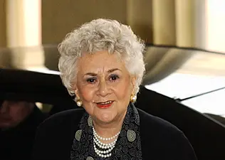 Oscar-Nominated Actress Dame Joan Plowright Dies Aged 95