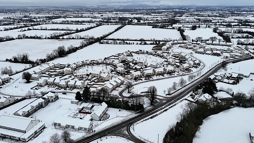 Storm Éowyn Could Bring Snow And Damaging Winds To Ireland