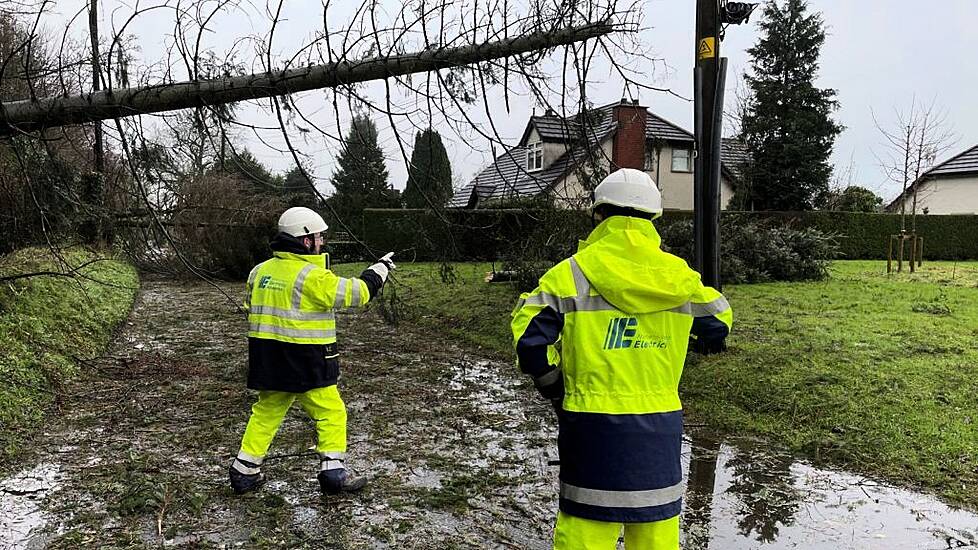 Storm Éowyn: Stormont Leaders Urge Energy Firm To Compensate Those Without Power