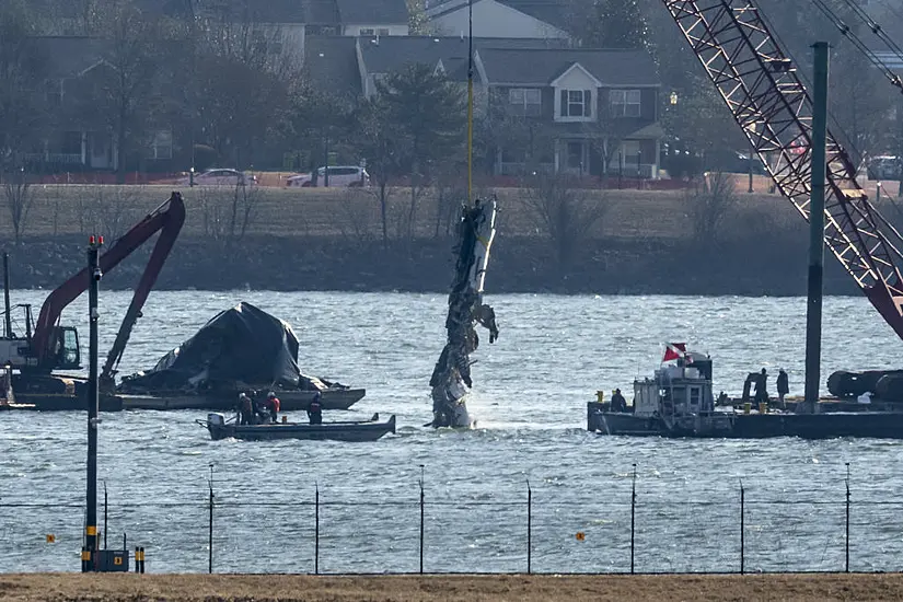 Remains Of All 67 Victims Of Us Plane And Helicopter Crash Recovered