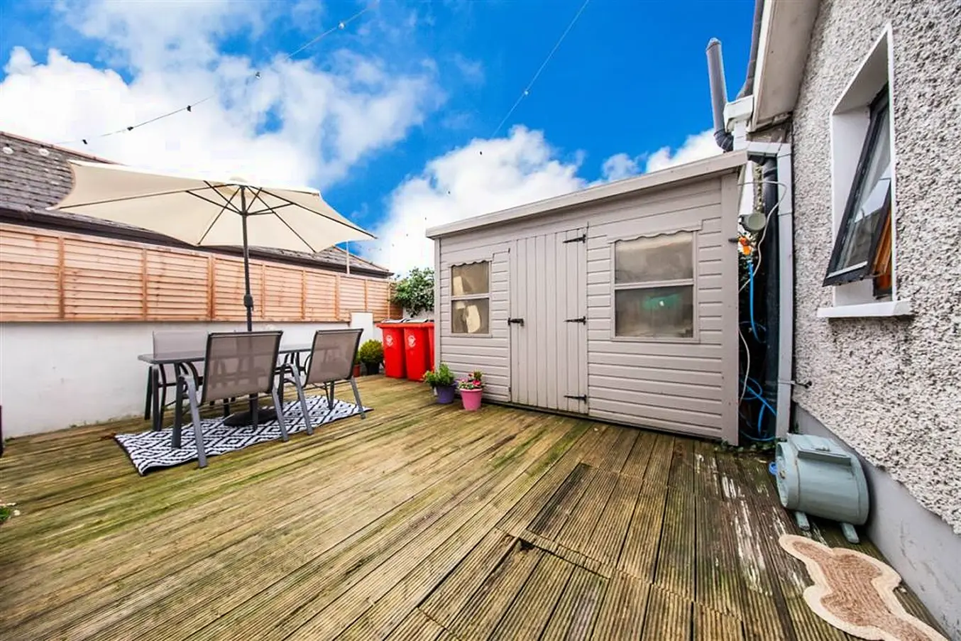 23 Brian Boru Avenue