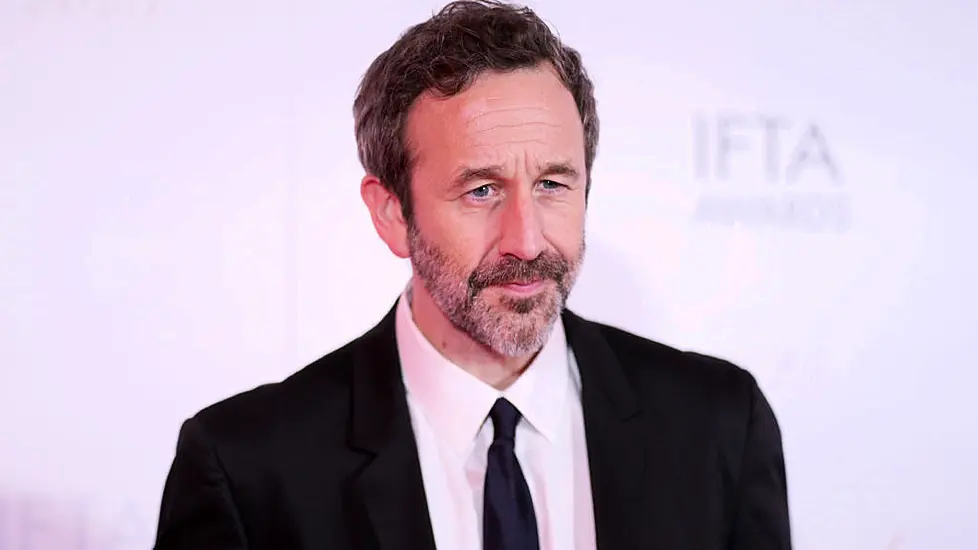 Chris O’dowd Says Small Town, Big Story Gave Filming Locations ’Emotional Boost’