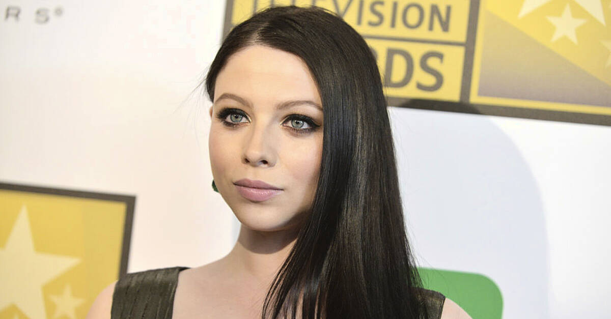 Блейк Лайвли води почит към „смелите“ съ-звездата на Gossip Girl Michelle Trachtenberg 