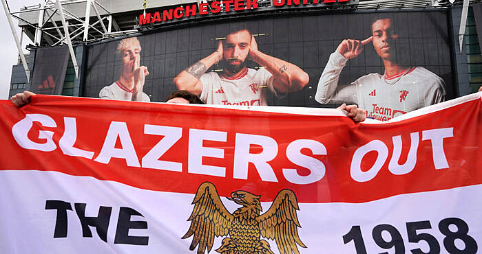 Man Utd fans urged to wear black at anti-Glazer protest as club 'slowly  dying'