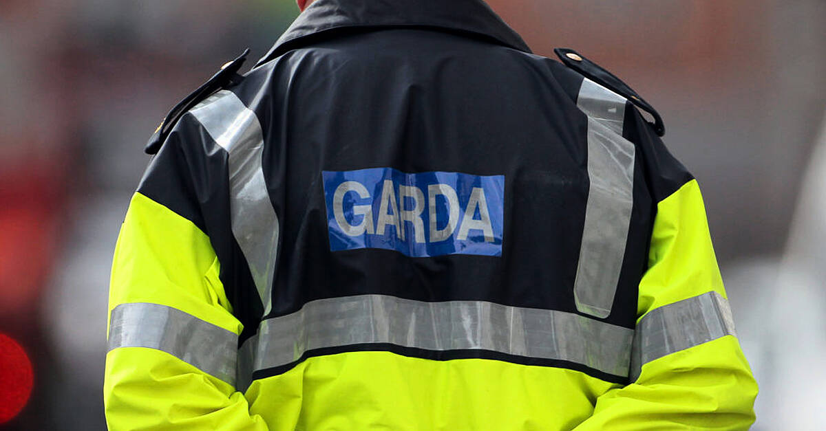 Мъж в края на 2OS беше арестуван след като Gardaí
