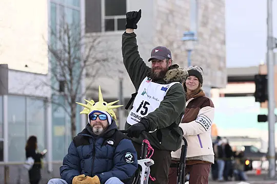 Ex-Reality Tv Star Jessie Holmes Wins Longest-Ever Iditarod Trail Sled Dog Race
