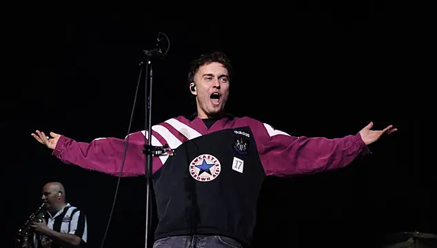 Sam Fender Joins Ant And Dec In Social Media Celebrations After Newcastle Trophy