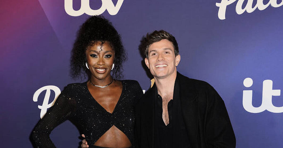 Celebrity Big Brother Host дразни състава на състава може да включва „основната холивудска звезда“ 